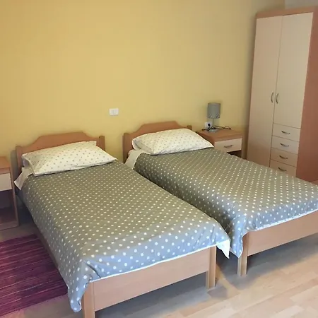 Okrepcevalnica Zemonska Vaga 2*